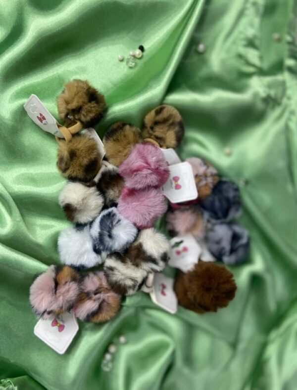pompom hair ties