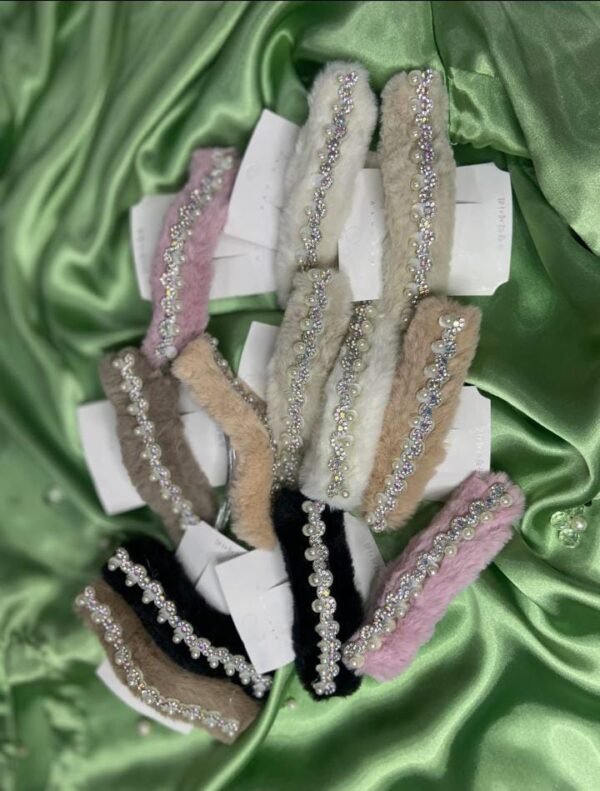 Fancy Furry Bnana Clip - Image 4